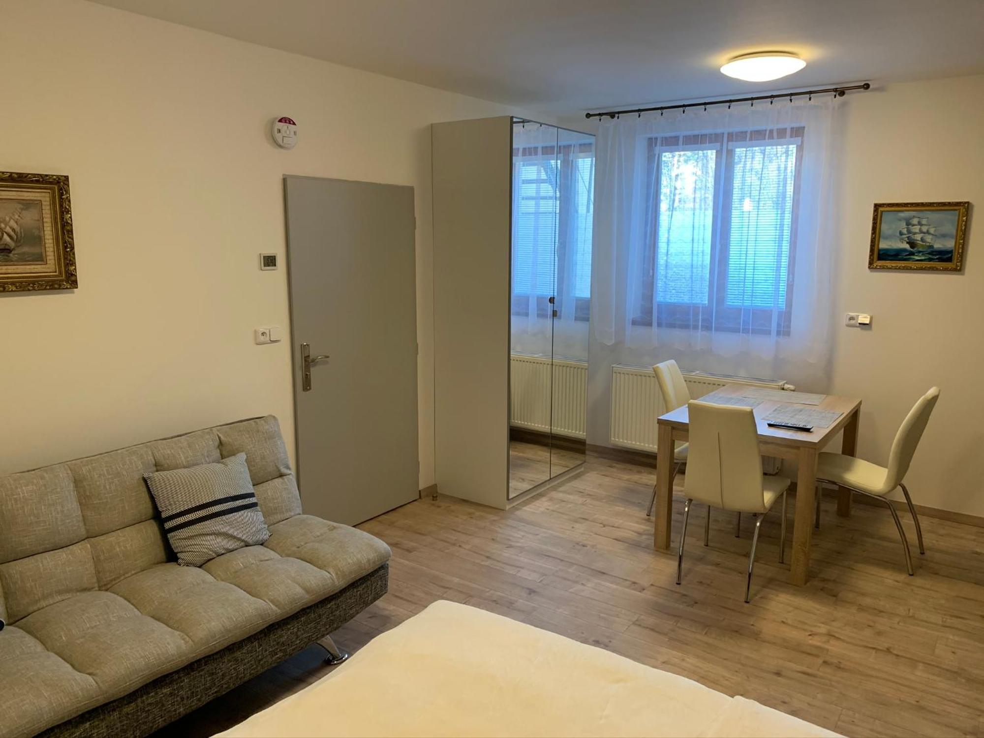 Apartements Studio 964 Libeznice Exterior photo