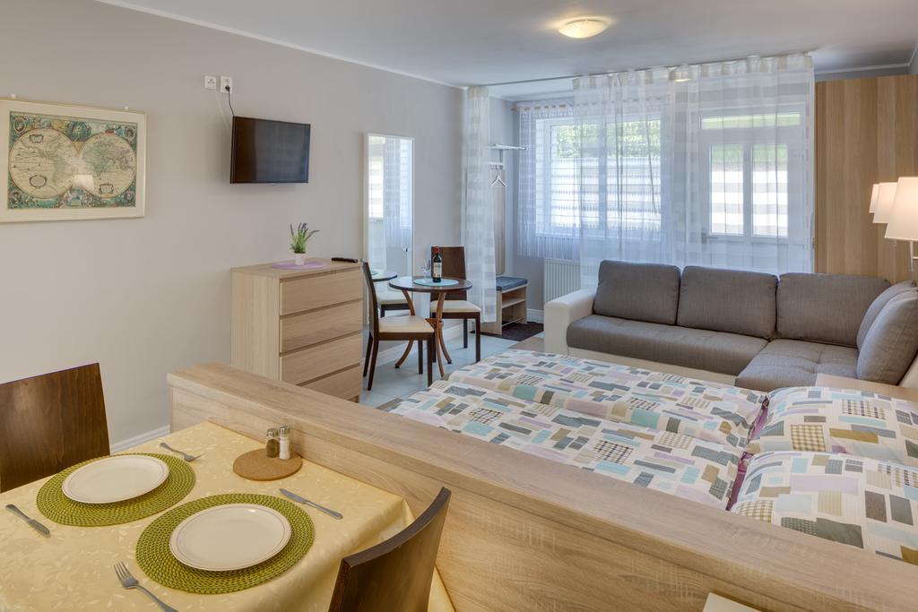 Apartements Studio 964 Libeznice Exterior photo